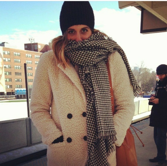 Meet the Posher - Picture 2 of 3